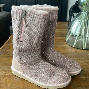 NEW Ugg Pink Sequin Knit Boots Size 6